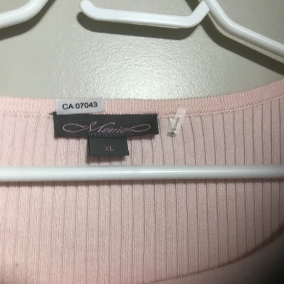 Sweater - Picture 2 of 2